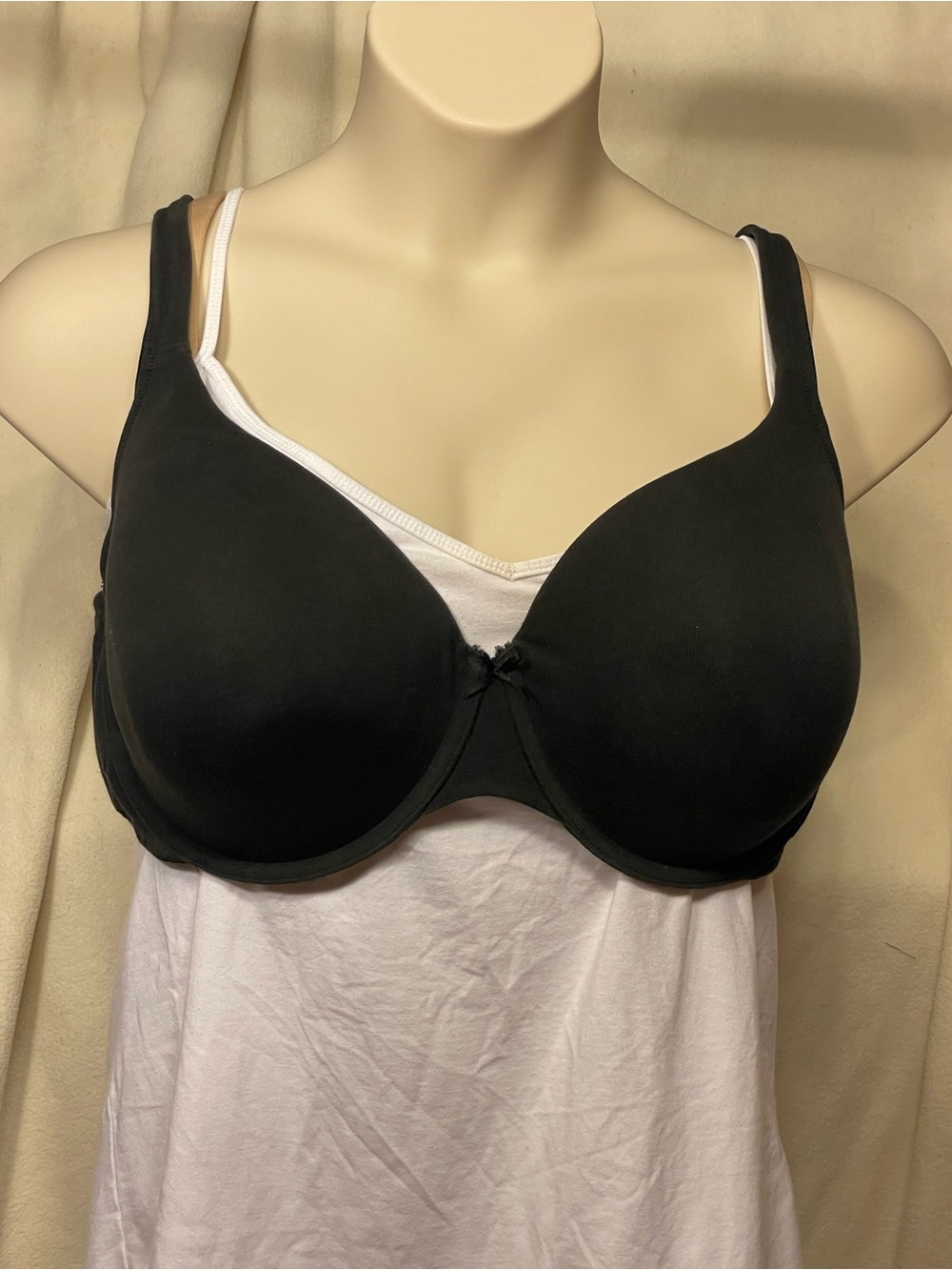 Lane Bryant Cacique 46DD Underwire 4-Hook Black Bra. Like new.